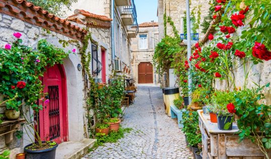 Почивка в Чешме, Турция, самолетна програма от София в събота - 7 нощувки